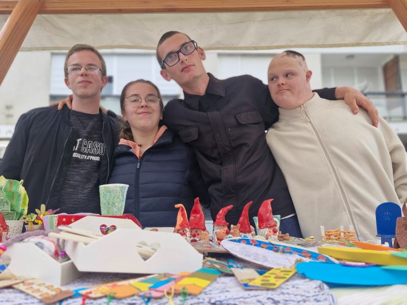 Učenička zadruga Slavonska košarica na sajmu rukotvorina u sklopu manifestacije U svijetu bajki Ivane Brlić-Mažuranić